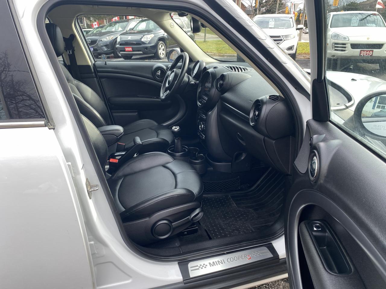 2015 MINI Cooper Countryman ALL4 4dr S/6 Speed Manual/Leather/2 Sunroofs/BT - Photo #9