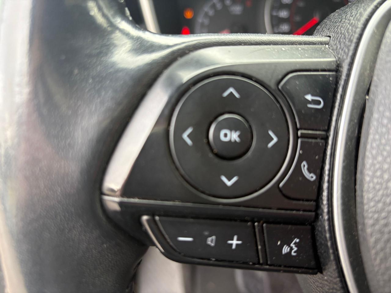 2019 Toyota Corolla AUTO,HATCHBACK,NO ACCIDENT HISTORY,CERTIFIED Photo3