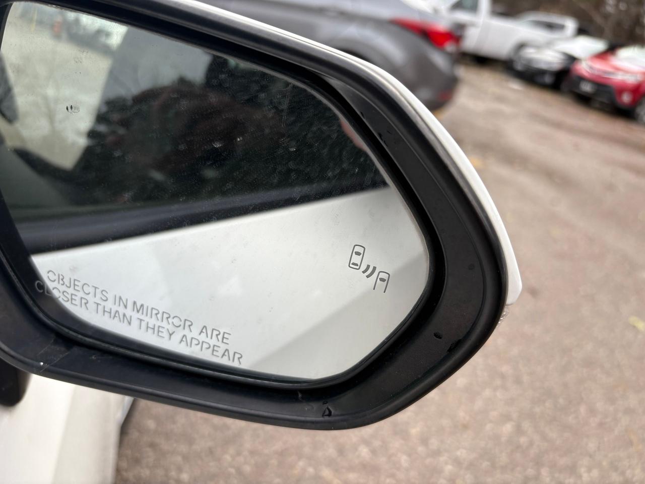 2019 Toyota Corolla AUTO,HATCHBACK,NO ACCIDENT HISTORY,CERTIFIED Photo