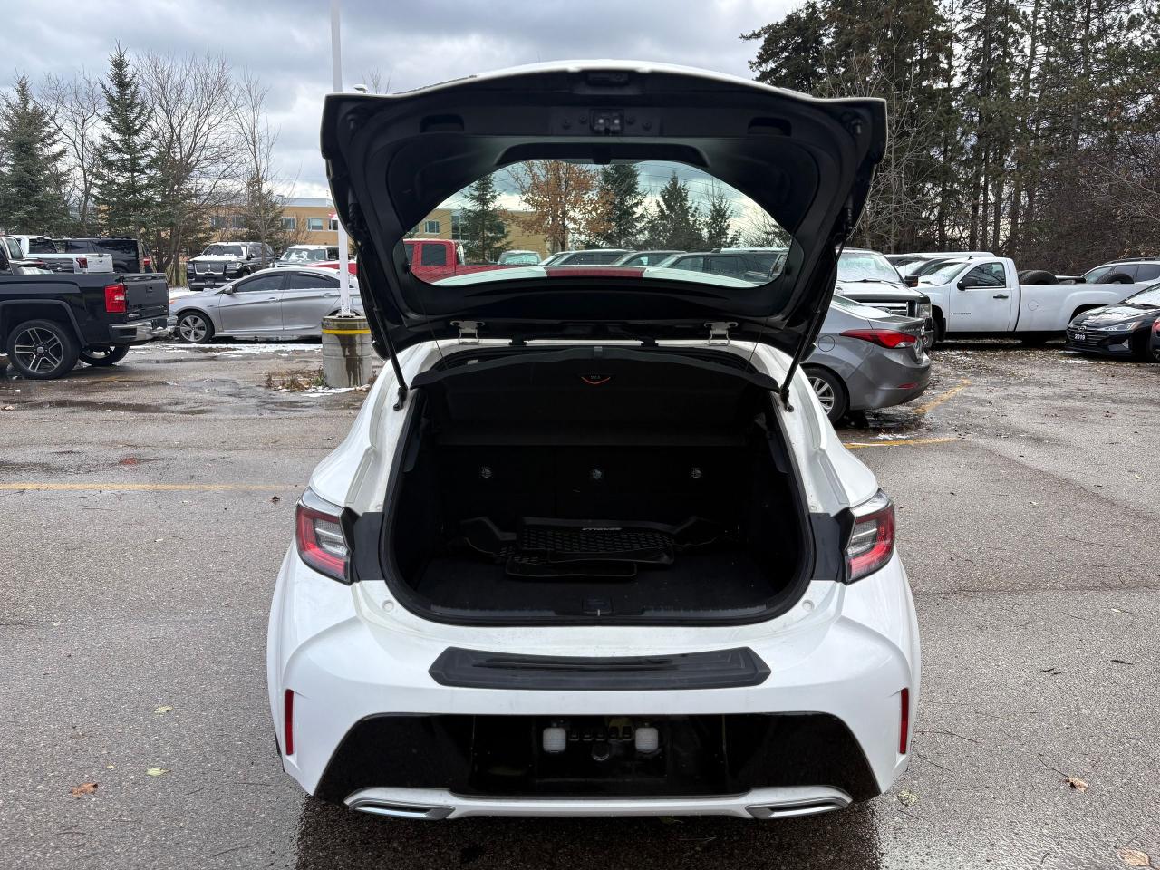 2019 Toyota Corolla AUTO,HATCHBACK,NO ACCIDENT HISTORY,CERTIFIED Photo