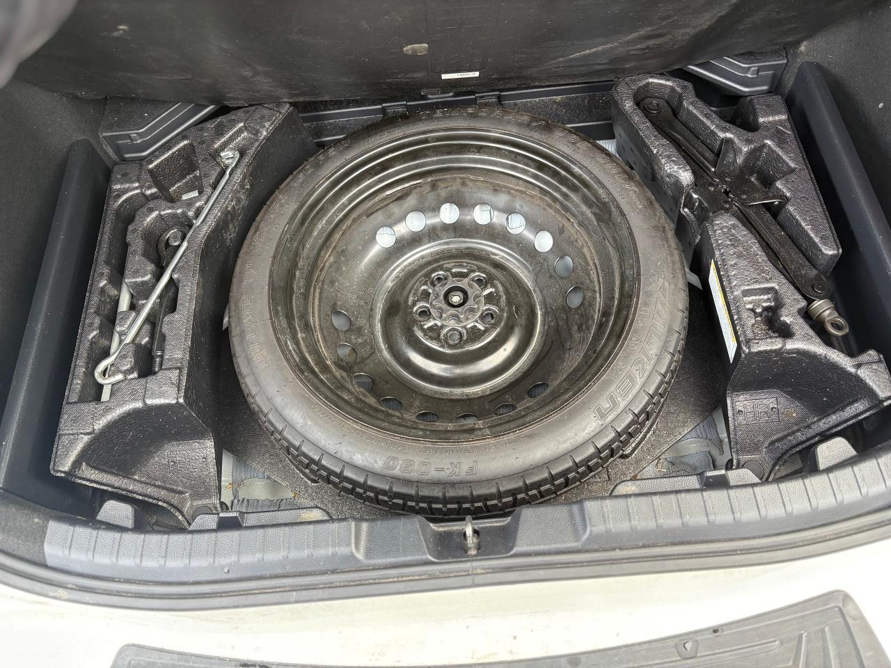 2019 Toyota Corolla AUTO,HATCHBACK,NO ACCIDENT HISTORY,CERTIFIED Photo