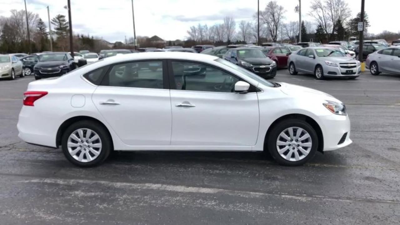 2018 Nissan Sentra SV Photo