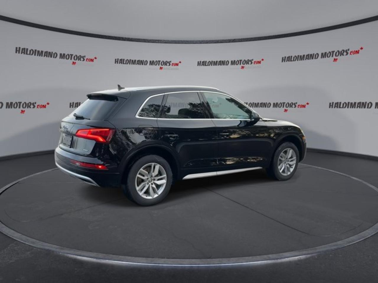 2020 Audi Q5 2.0T Quattro | Leather Seats | Heated Seats | Heated Steering Wheel Photo