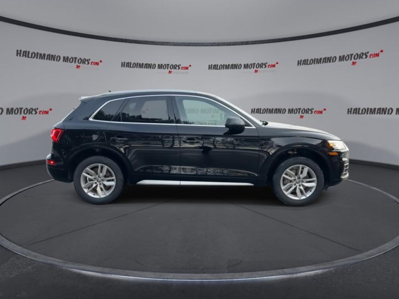 2020 Audi Q5 2.0T Quattro | Leather Seats | Heated Seats | Heated Steering Wheel Photo