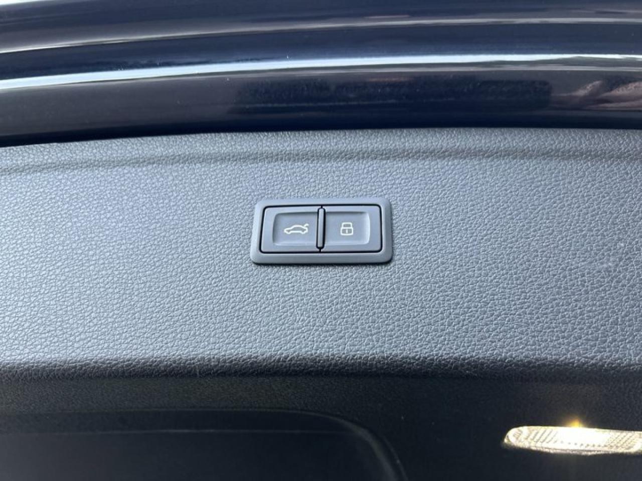 2020 Audi Q5 2.0T Quattro | Leather Seats | Heated Seats | Heated Steering Wheel Photo