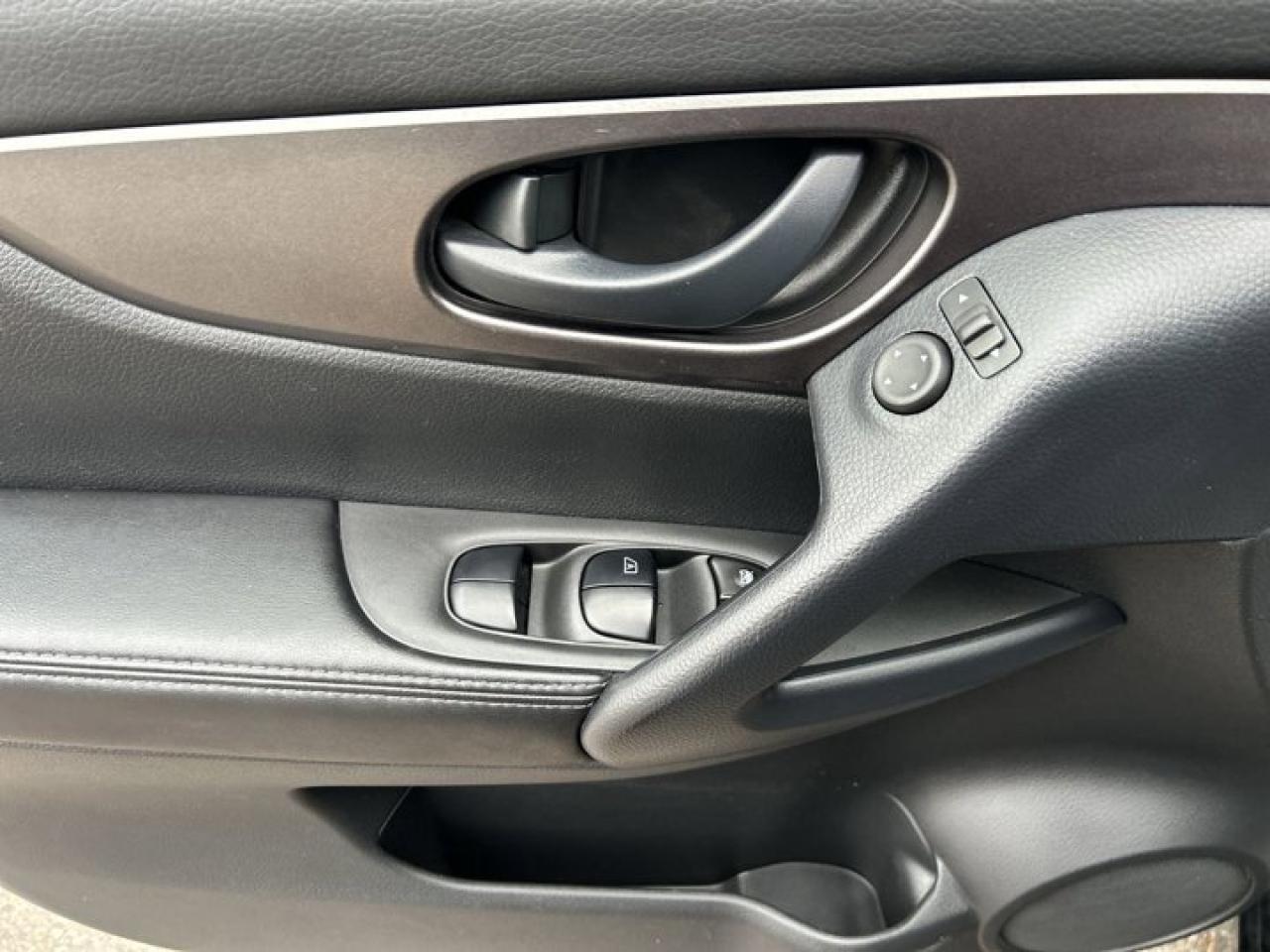 2021 Nissan Qashqai S Photo