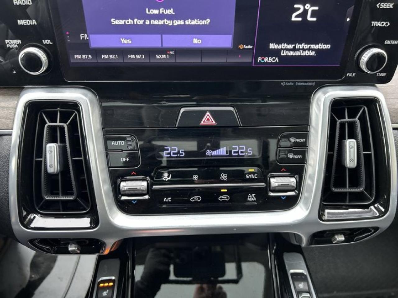 2021 Kia Sorento EX AWD | Panoramic Roof | Remote Start | Leather Seats Photo