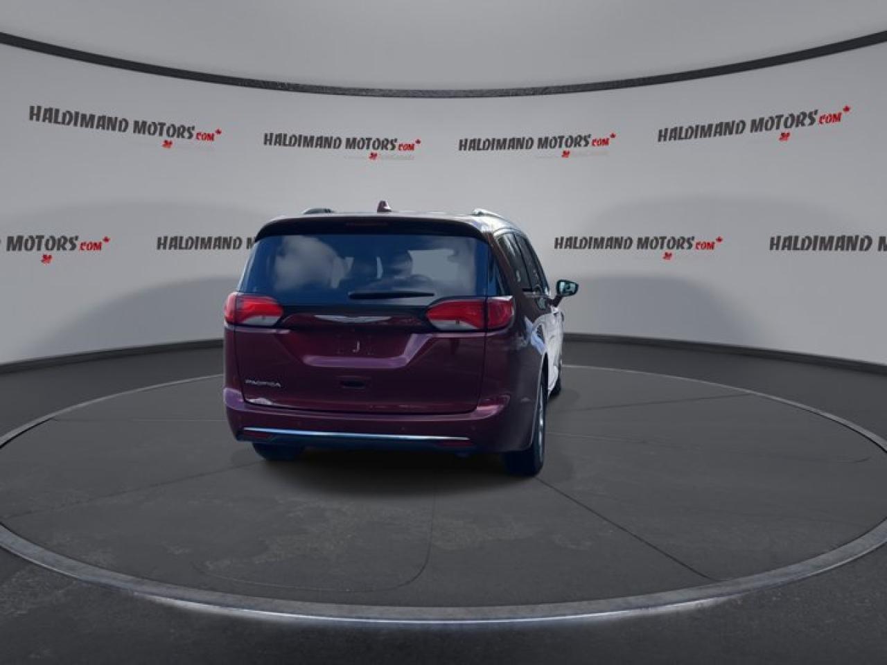 2017 Chrysler Pacifica Touring-L Plus| 360 Camera |  Leather Seats | Remote Start Photo