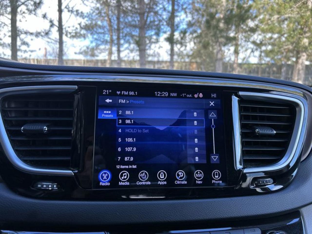 2017 Chrysler Pacifica Touring-L Plus| 360 Camera |  Leather Seats | Remote Start Photo