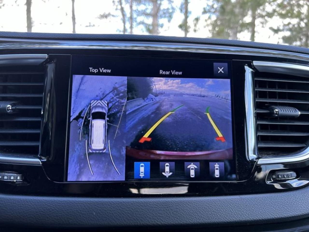 2017 Chrysler Pacifica Touring-L Plus| 360 Camera |  Leather Seats | Remote Start Photo