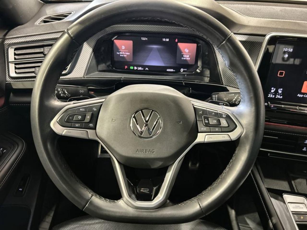 2024 Volkswagen Atlas Cross Sport Execline 2.0 | Panoramic Roof |  360 Camera | AC Seats Photo