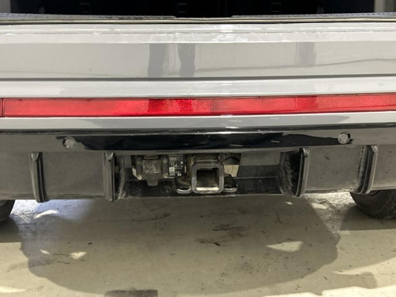 2024 Volkswagen Atlas Cross Sport Execline 2.0 | Panoramic Roof |  360 Camera | AC Seats Photo