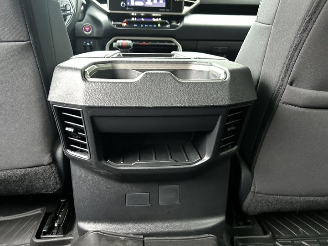 2023 Toyota Tundra SR5 4x4 CrewMax Photo