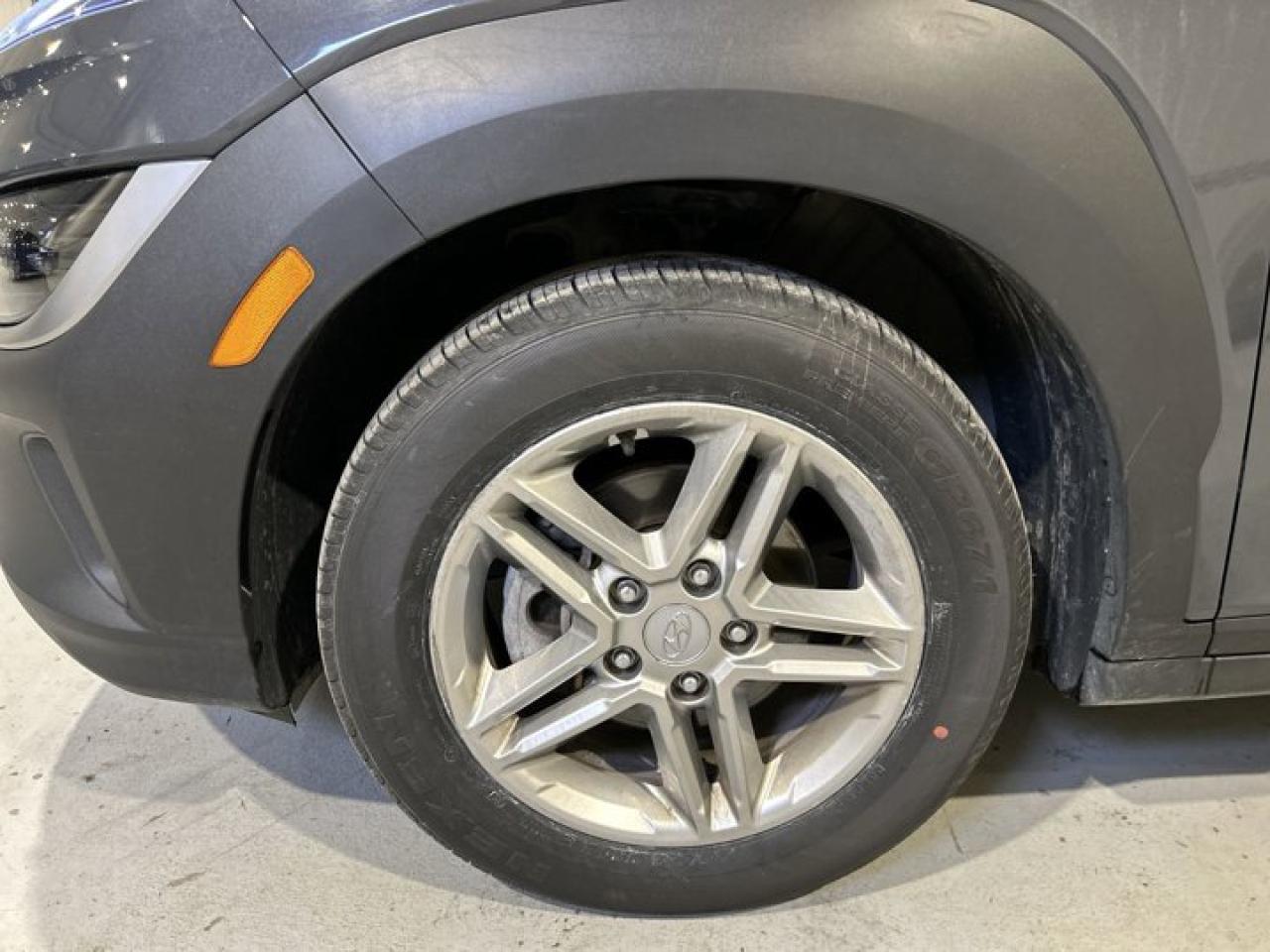 2023 Hyundai KONA Essential Photo