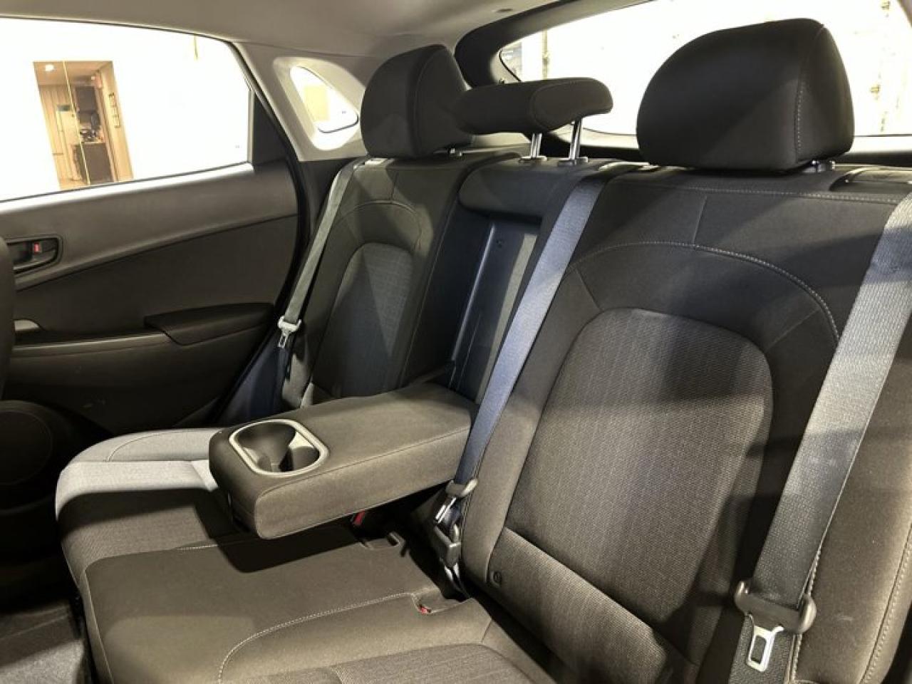 2023 Hyundai KONA Essential Photo