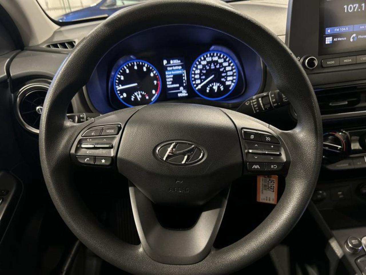 2023 Hyundai KONA Essential Photo