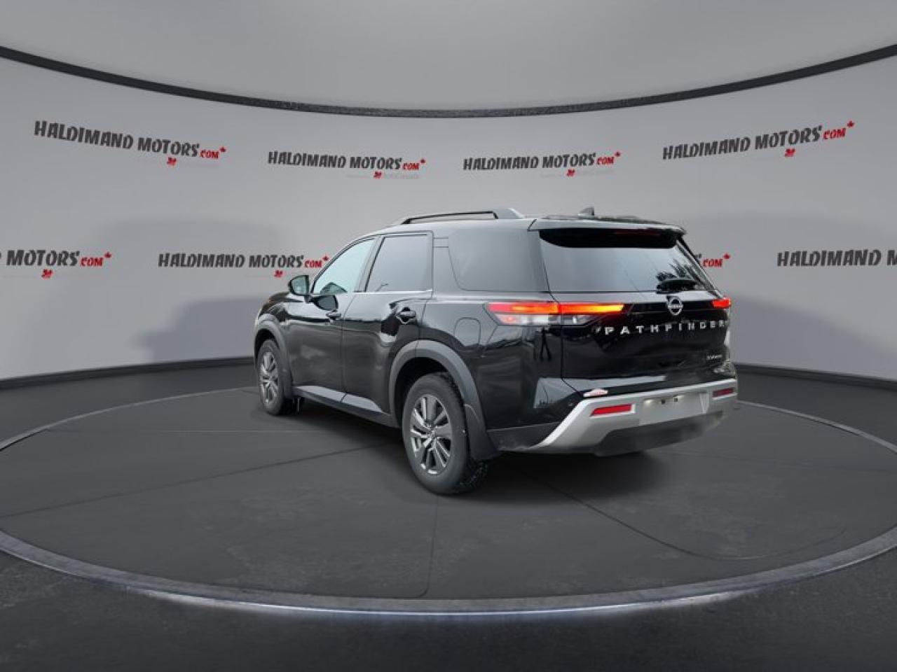 2024 Nissan Pathfinder SV 4WD | Remote Start | Panoramic Roof | 360 Camera | Heated Seats Photo