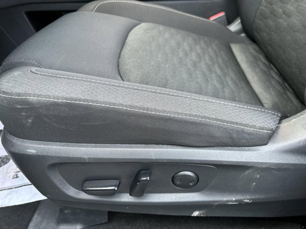 2024 Nissan Pathfinder SV 4WD | Remote Start | Panoramic Roof | 360 Camera | Heated Seats Photo