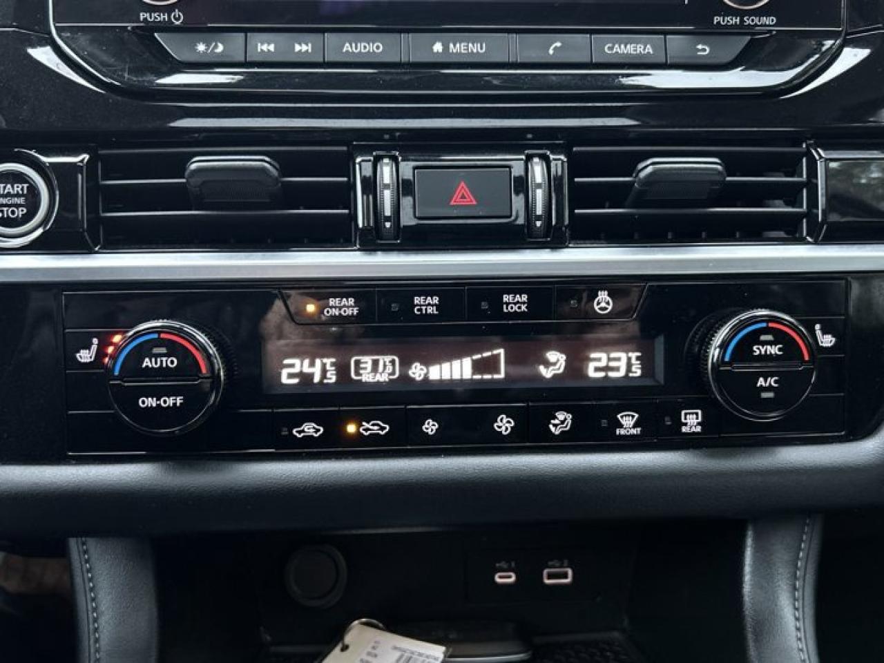 2024 Nissan Pathfinder SV 4WD | Remote Start | Panoramic Roof | 360 Camera | Heated Seats Photo