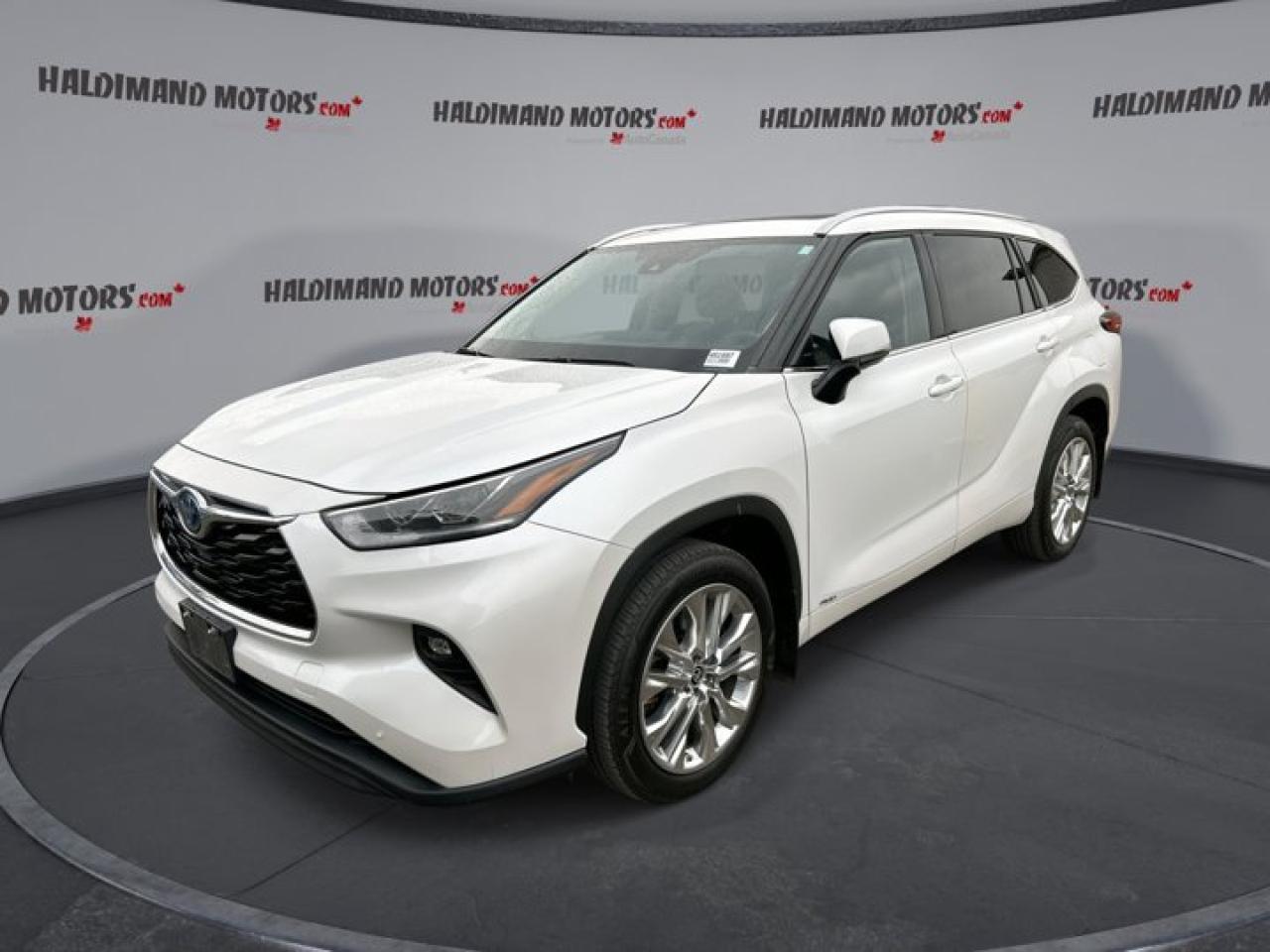 Used 2023 Toyota Highlander Hybrid Limited AWD | 2nd Row Captain Seats | Leather Seats | Panoramic Roof for sale in Cayuga, ON