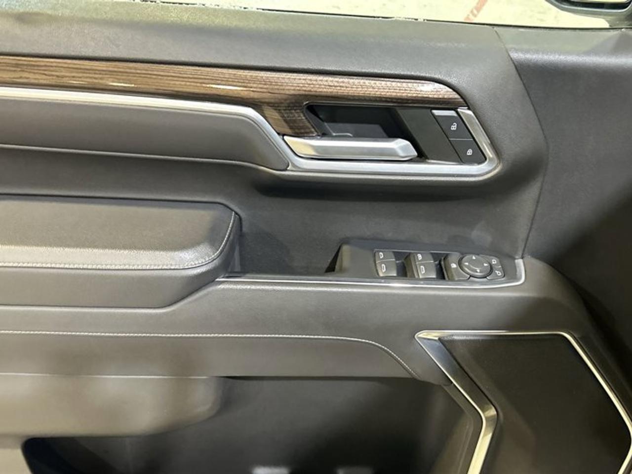 2022 Chevrolet Silverado 1500 LT Crew Cab Short Box 4wd Diesel Photo