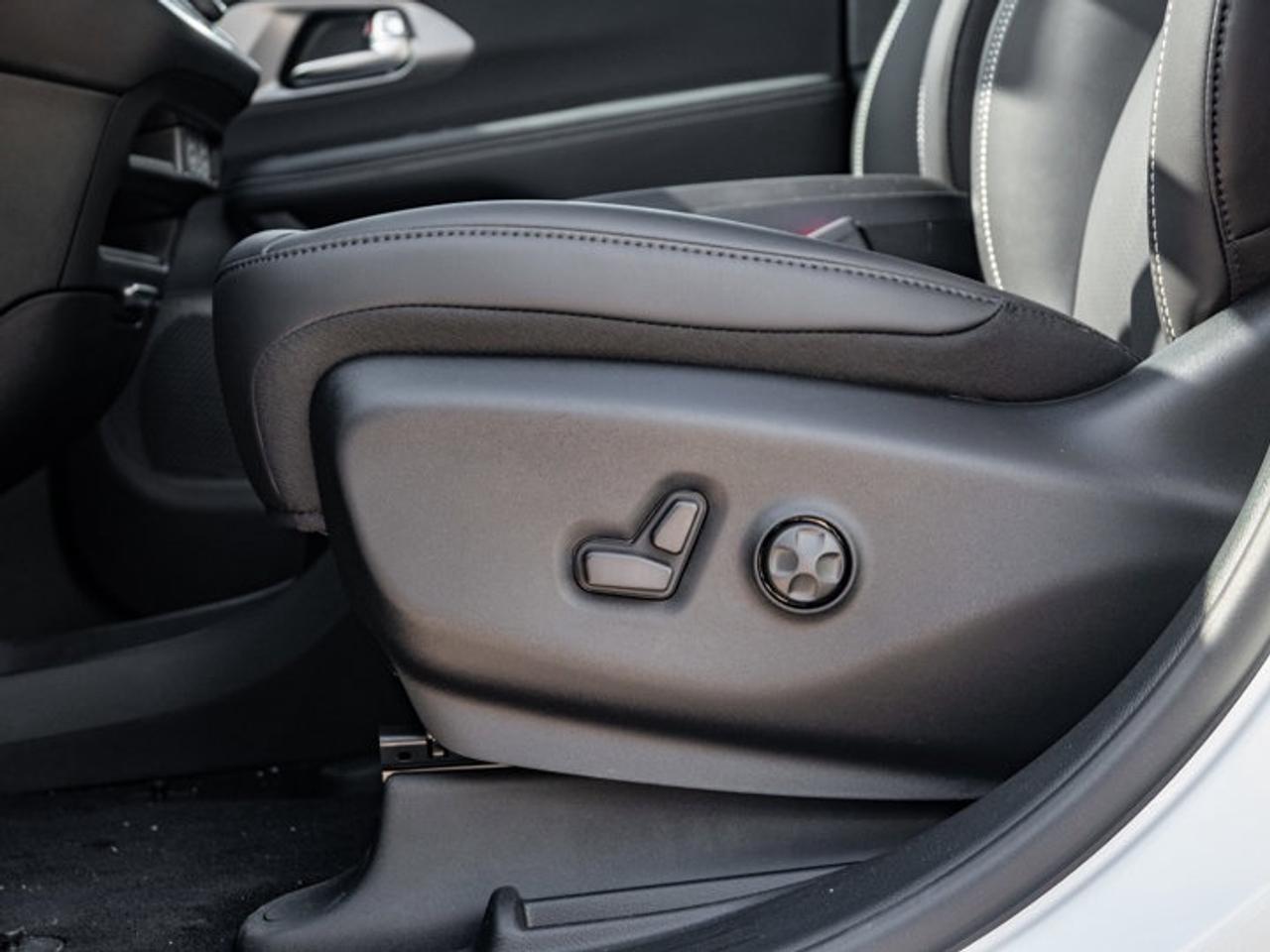 2026 Dodge Grand Caravan SXT Photo