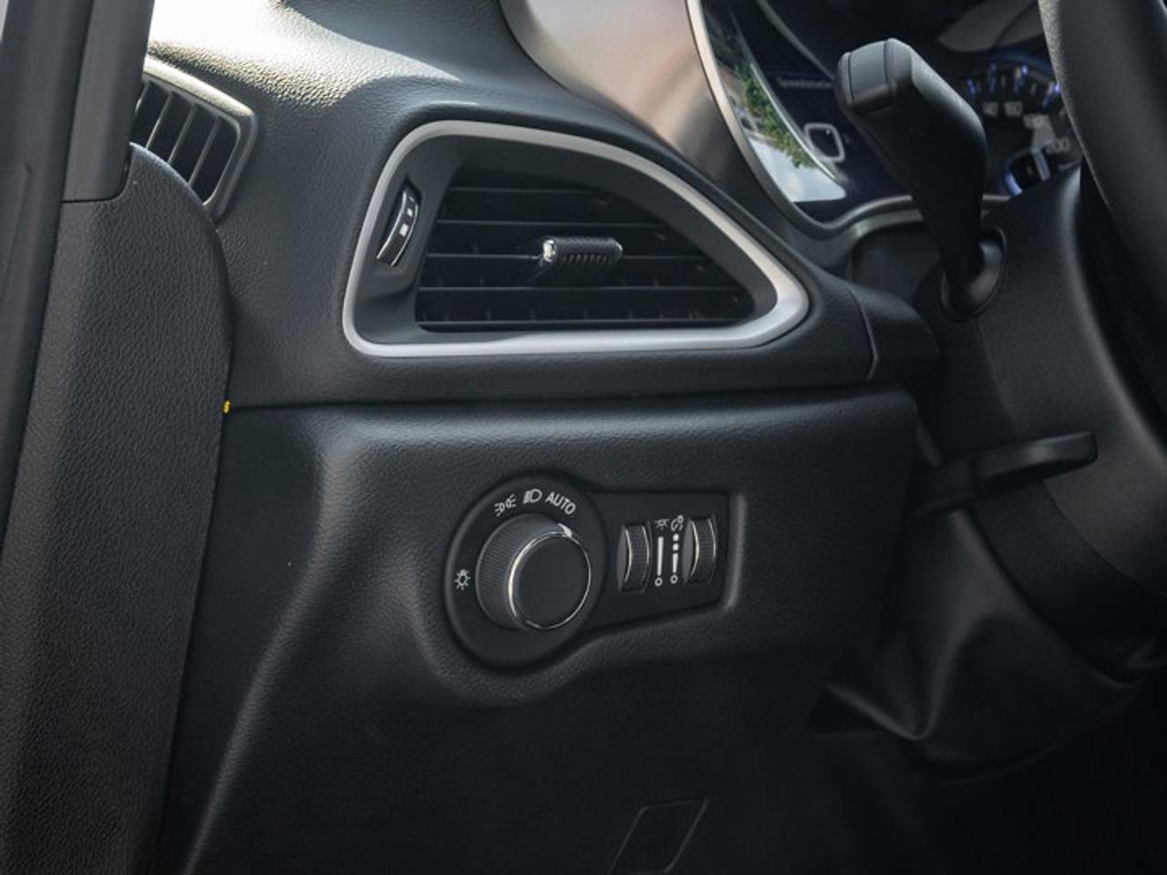 2026 Dodge Grand Caravan SXT Photo