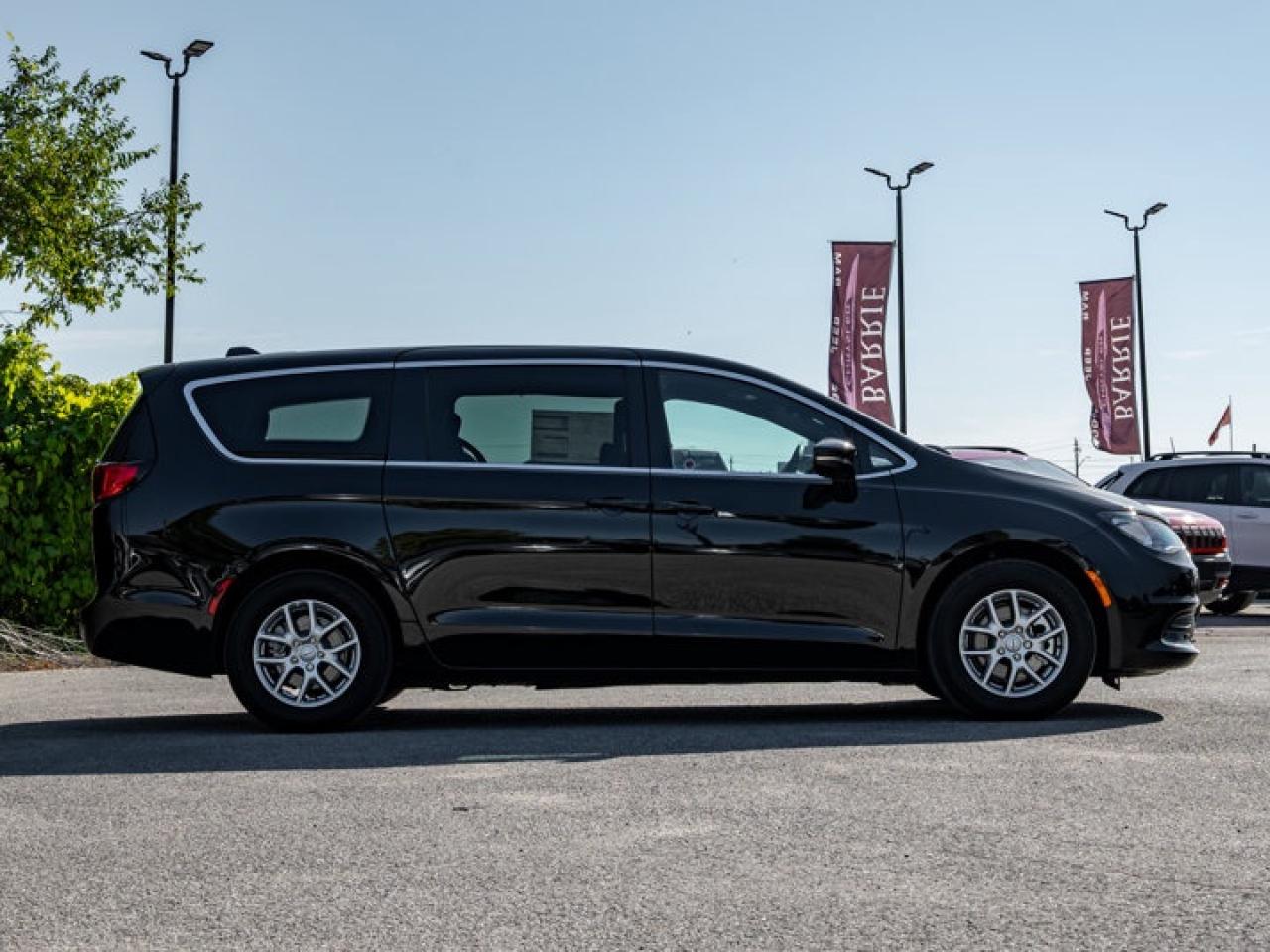 2026 Dodge Grand Caravan SXT Photo