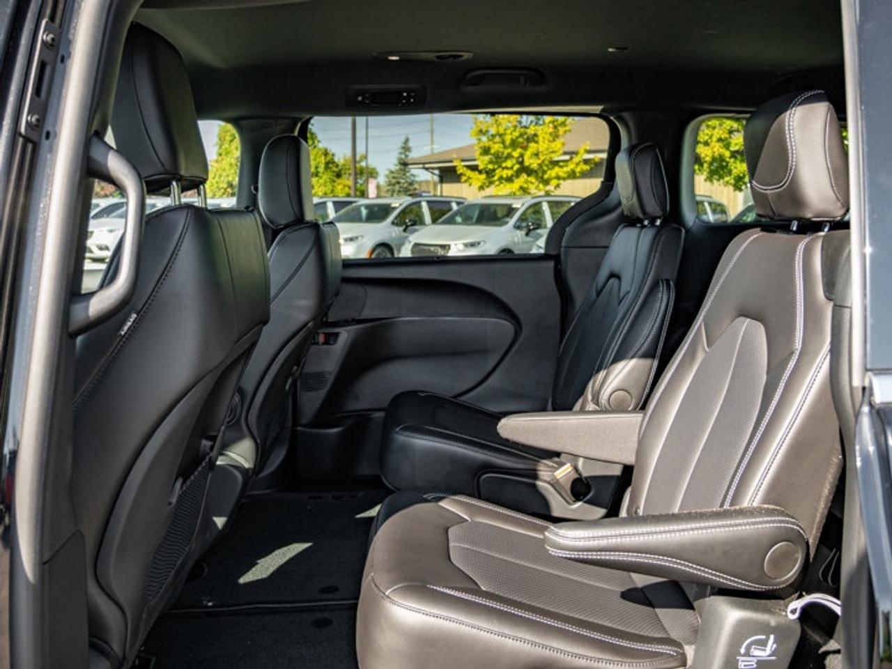 2026 Dodge Grand Caravan SXT Photo