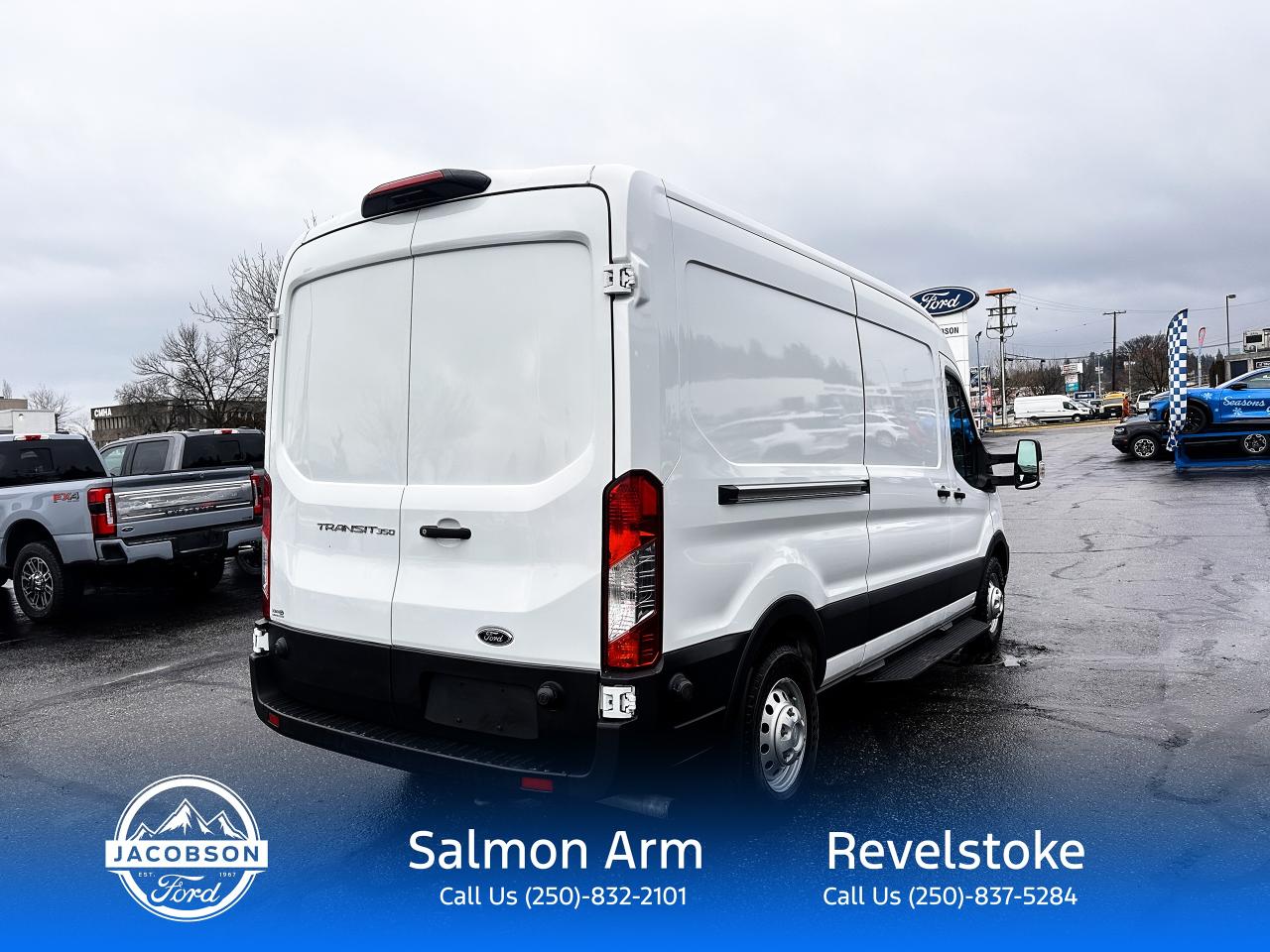 2022 Ford Transit Cargo Van BASE Photo4