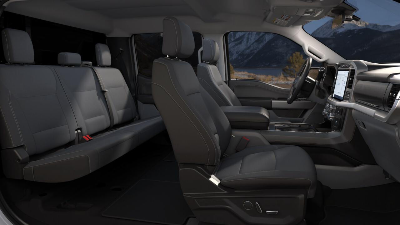 2022 Ford F-150 XLT Photo5