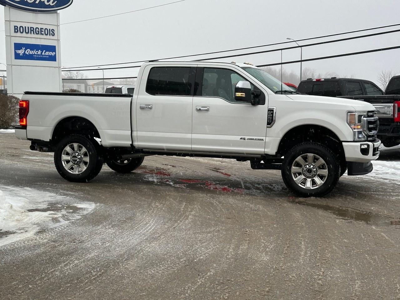 2022 Ford F-250 Super Duty SRW PLATINUM 4WD CREW CAB 6.75' BOX Photo