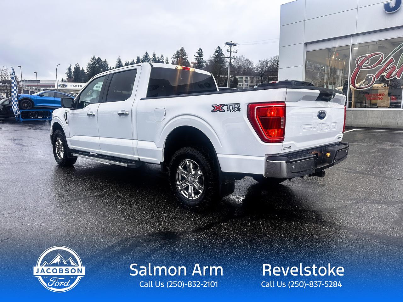 2023 Ford F-150 XLT Photo2