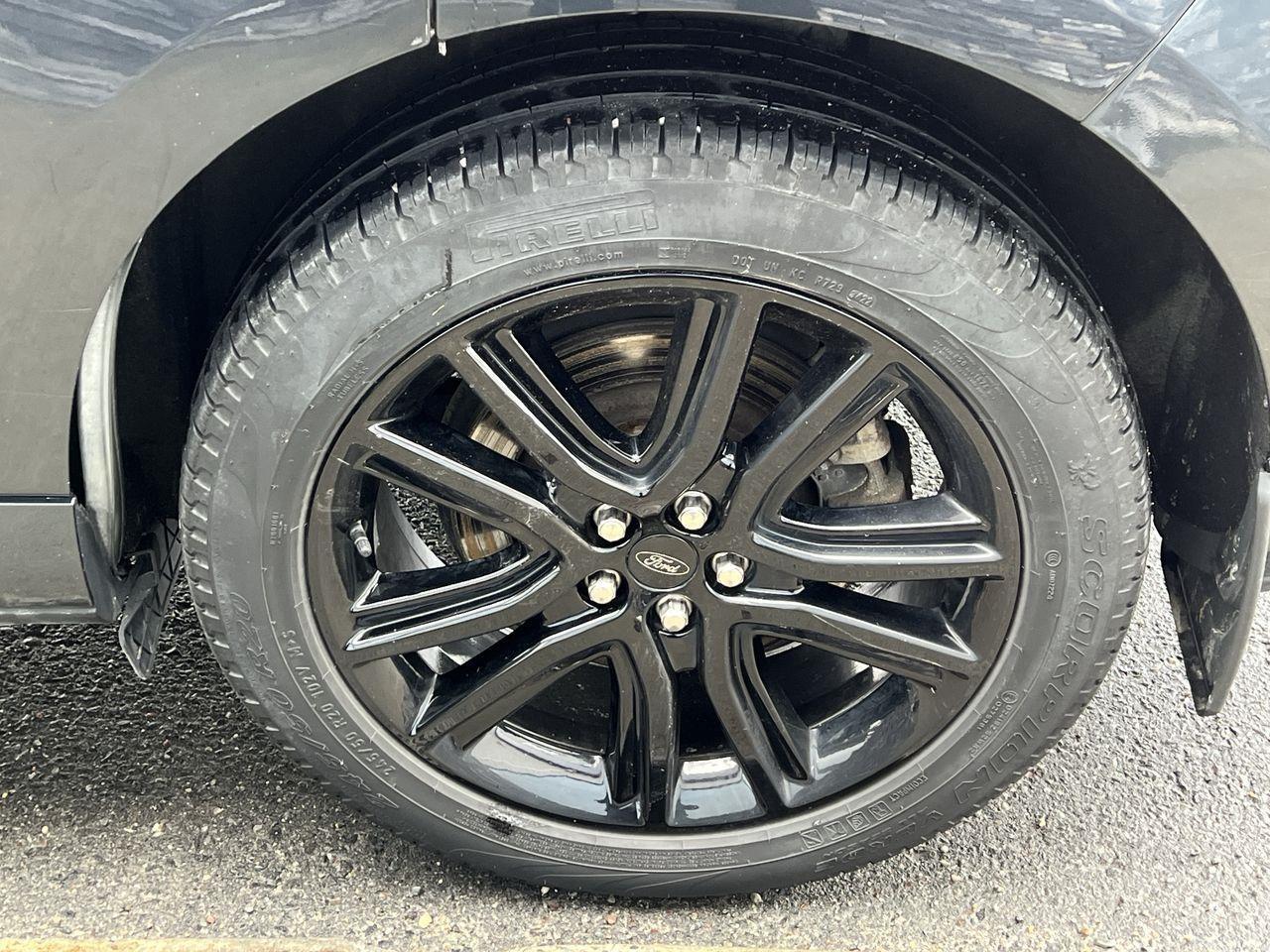 2022 Ford Edge SEL AWD, MOONROOF, SIRIUS XM, HEATED LEATHER SETAS, HEATED STEERING WHEEL, POWER LIFTGATE!! Photo