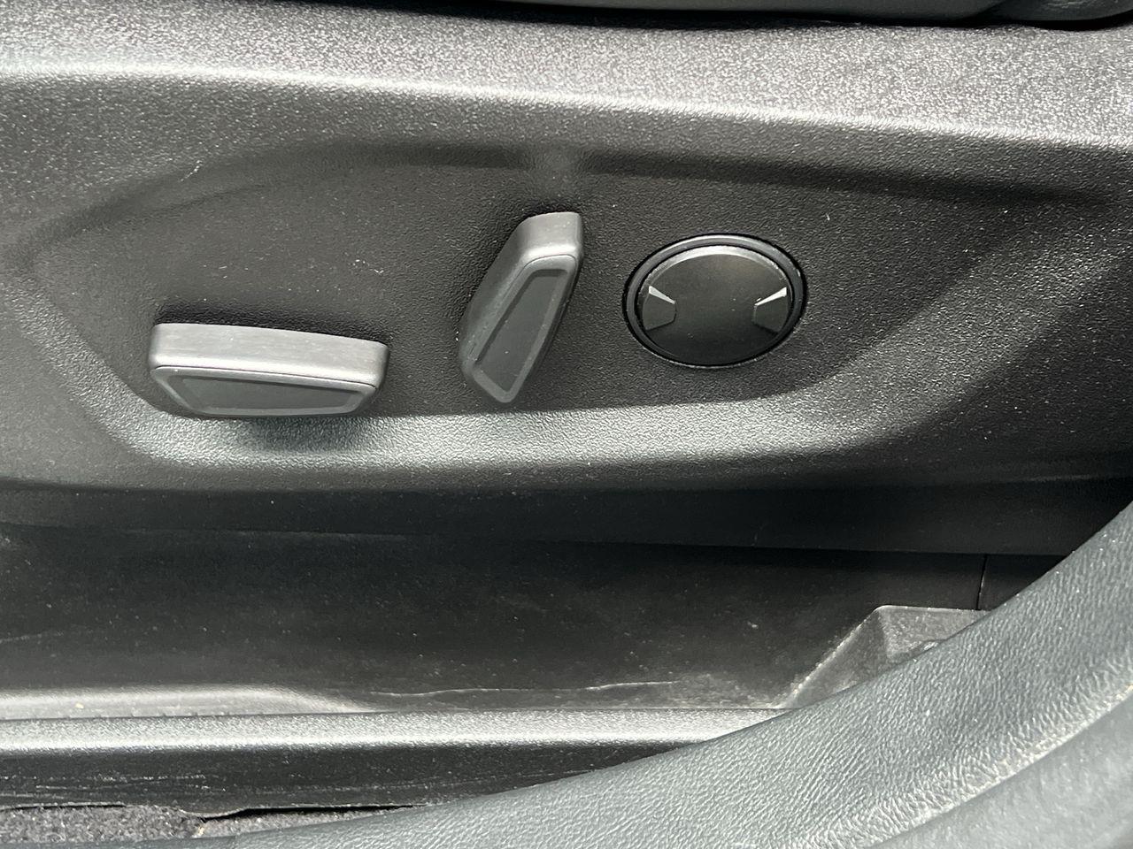 2022 Ford Edge SEL AWD, MOONROOF, SIRIUS XM, HEATED LEATHER SETAS, HEATED STEERING WHEEL, POWER LIFTGATE!! Photo