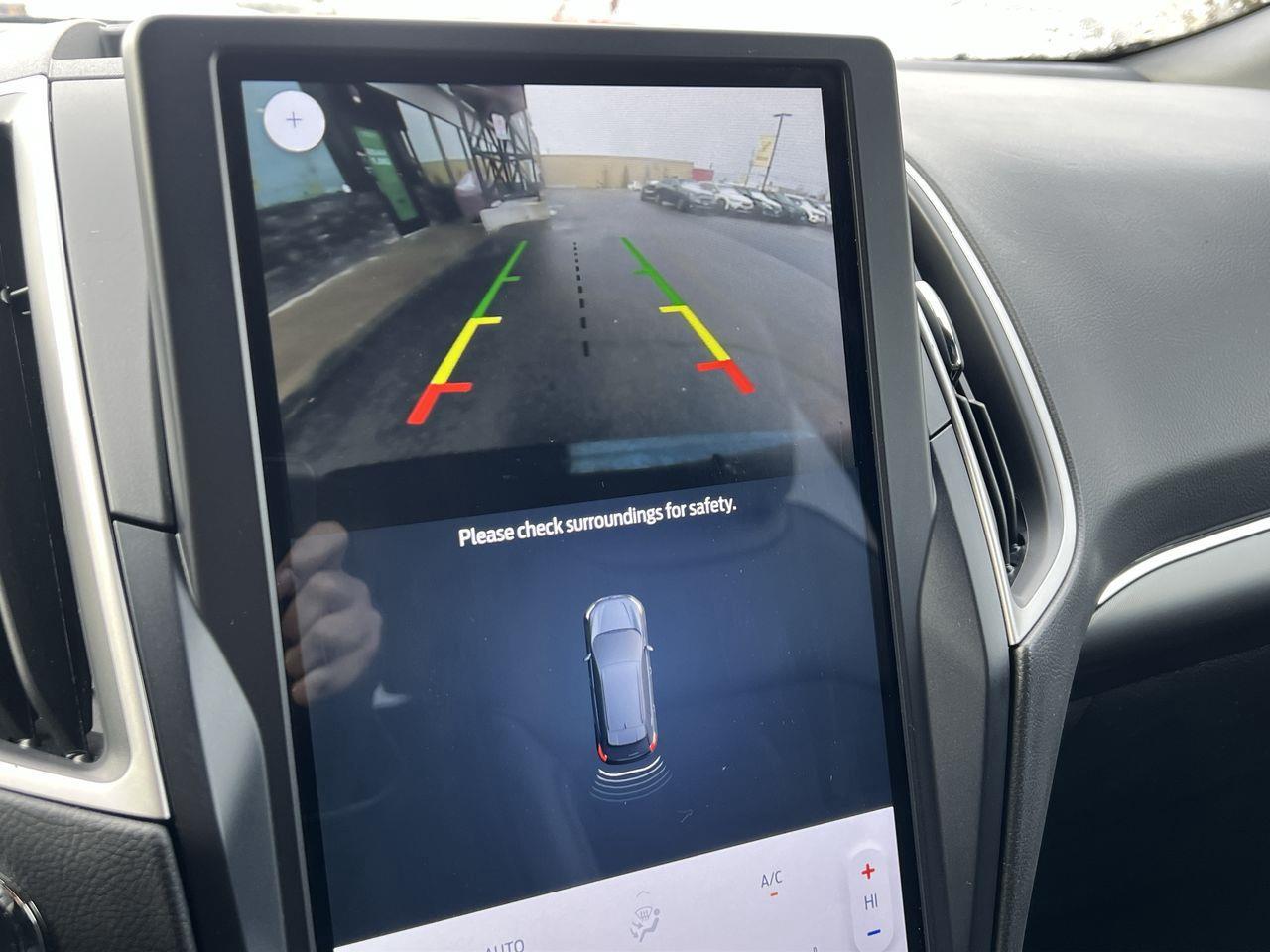 2022 Ford Edge SEL AWD, MOONROOF, SIRIUS XM, HEATED LEATHER SETAS, HEATED STEERING WHEEL, POWER LIFTGATE!! Photo