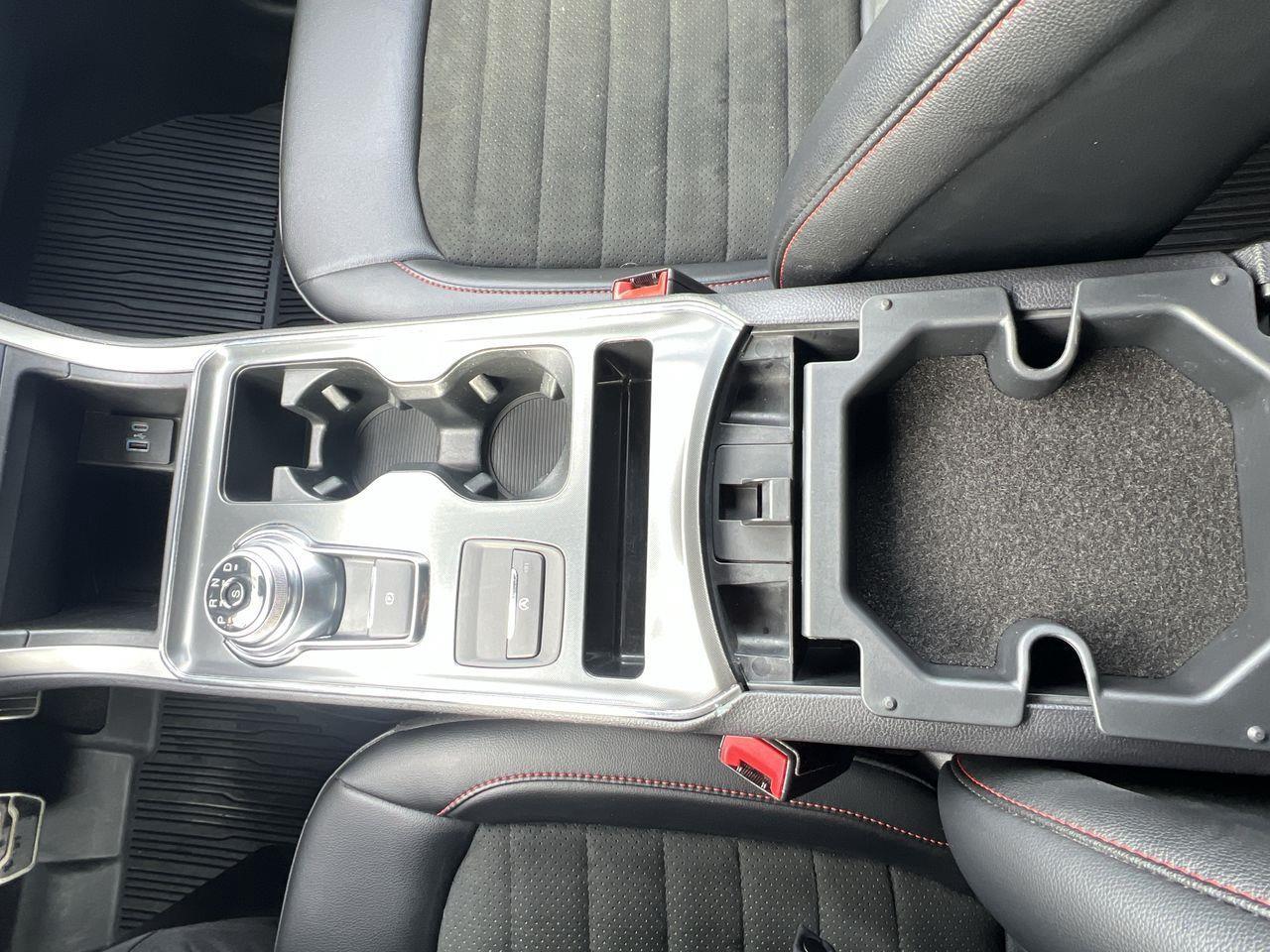 2022 Ford Edge SEL AWD, MOONROOF, SIRIUS XM, HEATED LEATHER SETAS, HEATED STEERING WHEEL, POWER LIFTGATE!! Photo