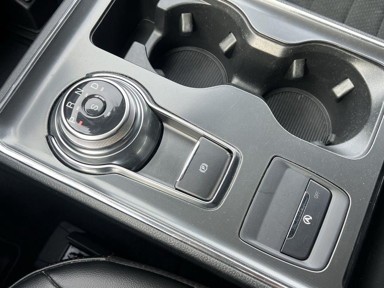 2022 Ford Edge SEL AWD, MOONROOF, SIRIUS XM, HEATED LEATHER SETAS, HEATED STEERING WHEEL, POWER LIFTGATE!! Photo