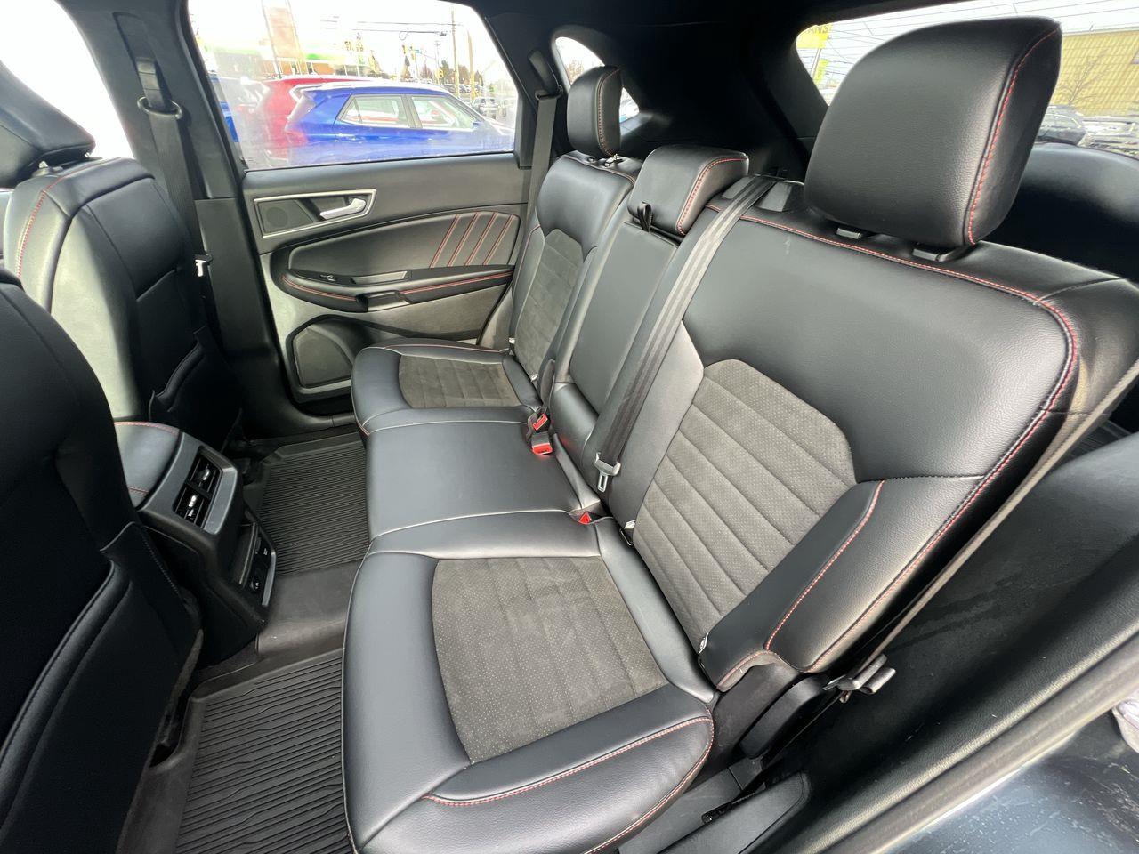 2022 Ford Edge SEL AWD, MOONROOF, SIRIUS XM, HEATED LEATHER SETAS, HEATED STEERING WHEEL, POWER LIFTGATE!! Photo