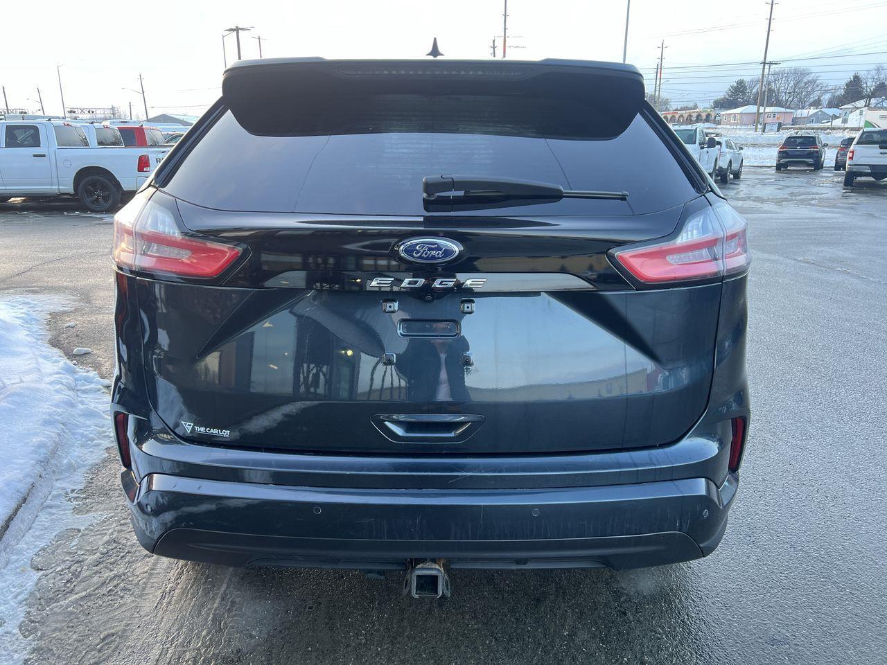2022 Ford Edge SEL AWD, MOONROOF, SIRIUS XM, HEATED LEATHER SETAS, HEATED STEERING WHEEL, POWER LIFTGATE!! Photo