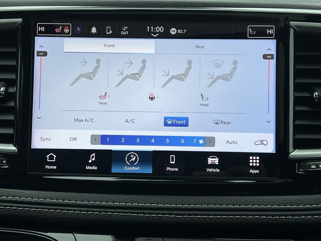 2024 Chrysler Pacifica Touring-L PREVIOUS DAILY RENTAL, MOONROOF, CRUISE CONTROL, HEATED SEATS, BACK UP CAM!! Photo