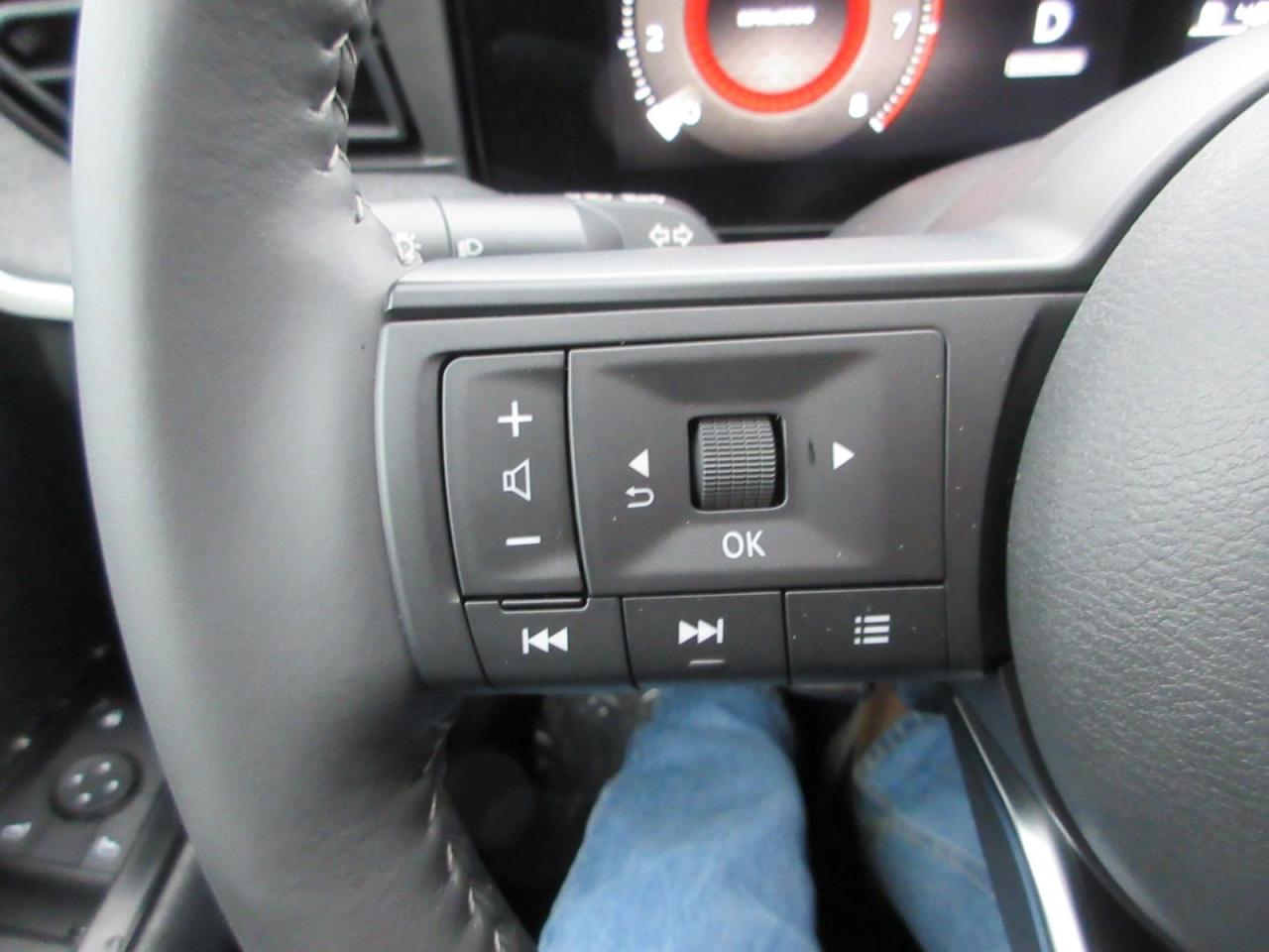 2026 Nissan Kicks SV Photo