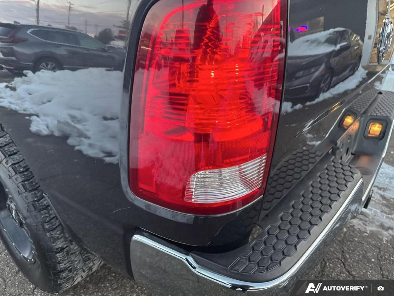 2015 RAM 1500 ST / NO ACCIDENTS / CRUISE / PWR OPTIONS / 5.7L Photo