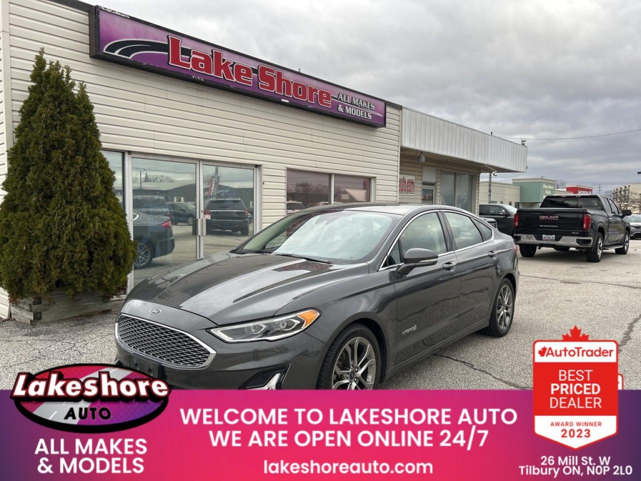 Used 2019 Ford Fusion Hybrid Titanium for sale in Tilbury, ON