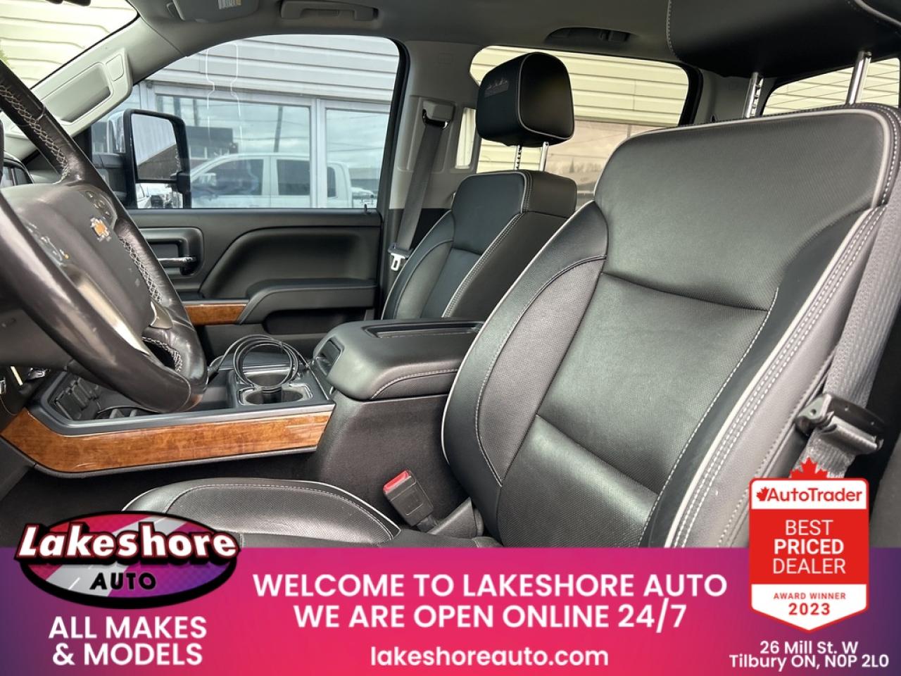 2018 Chevrolet Silverado 1500 High Country Photo