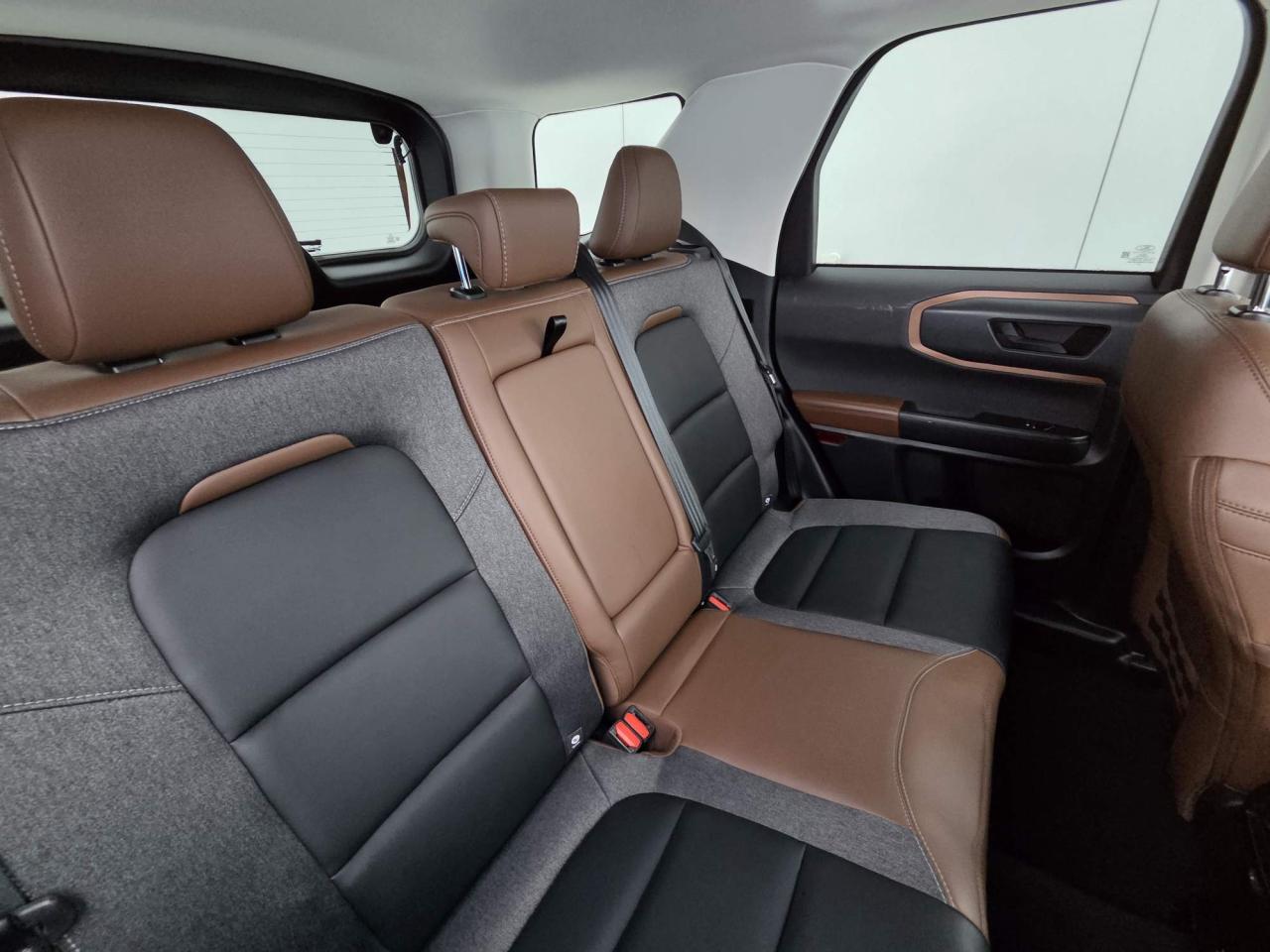 2024 Ford Bronco Sport Outer Banks | AWD | Remote Start | 18" Wheels Photo