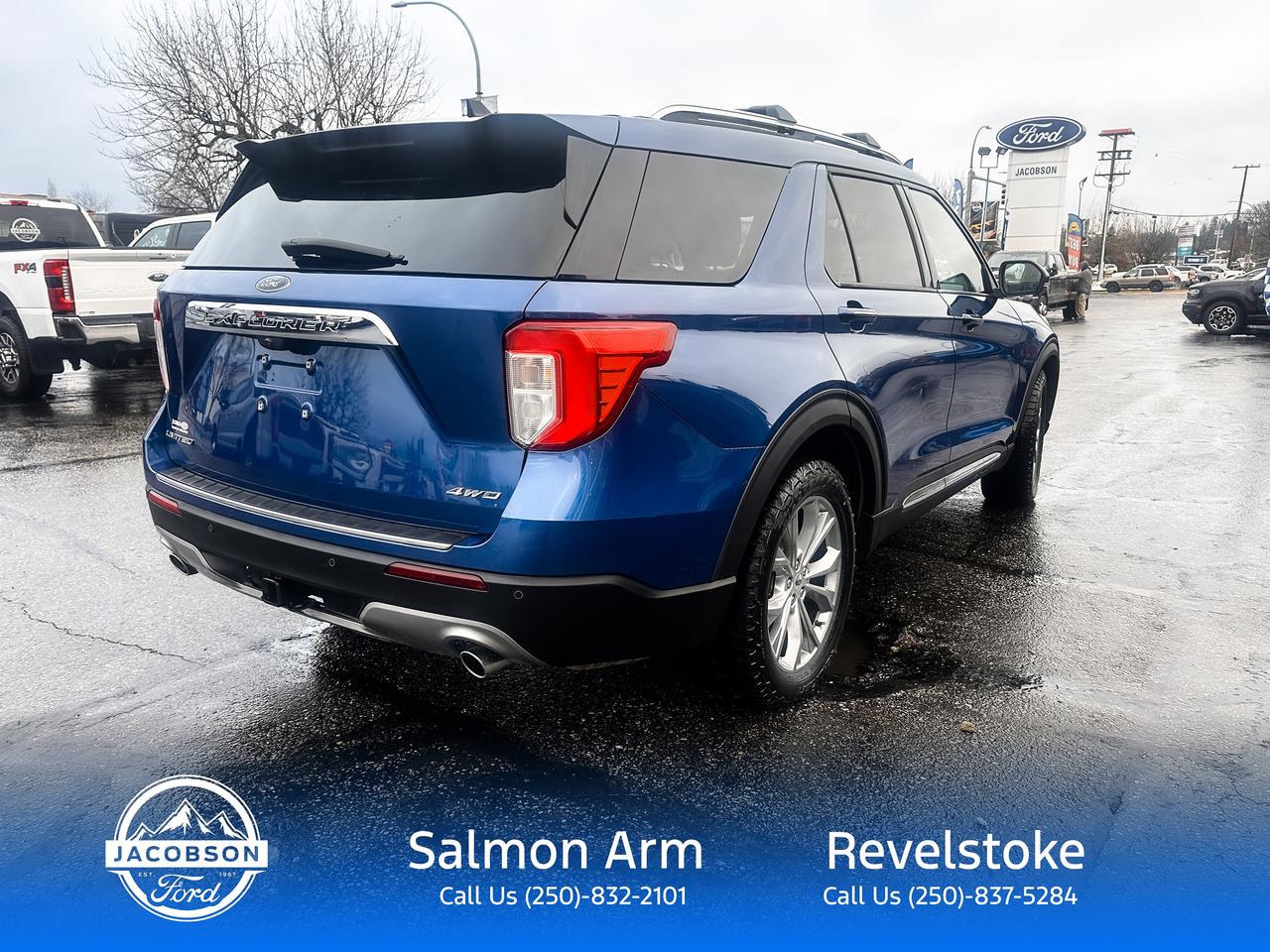 2021 Ford Explorer LIMITED Photo4