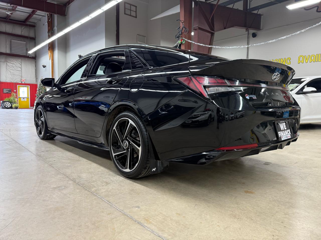 2021 Hyundai Elantra N LINE Photo3