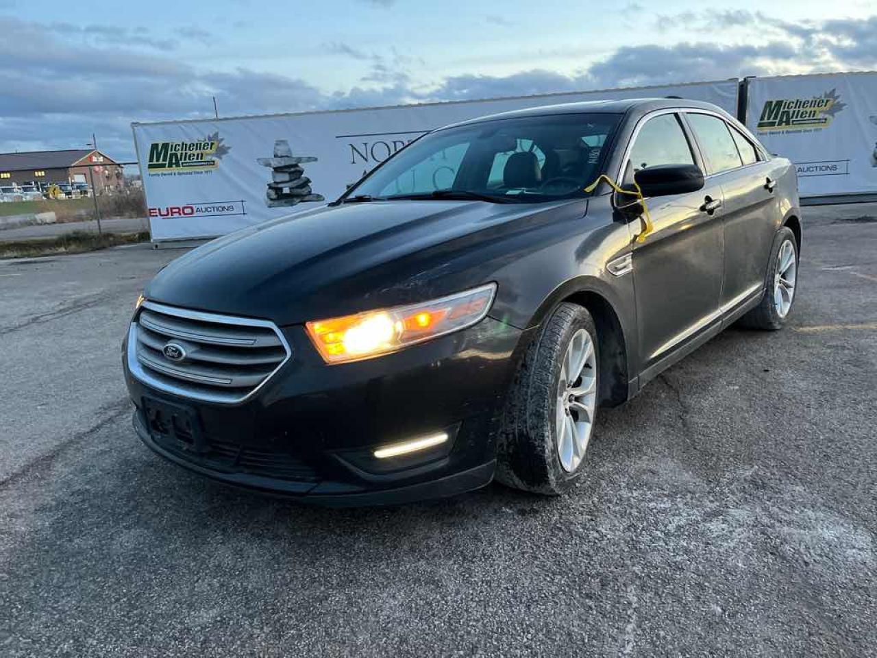 2013 Ford Taurus SEL - Photo #1