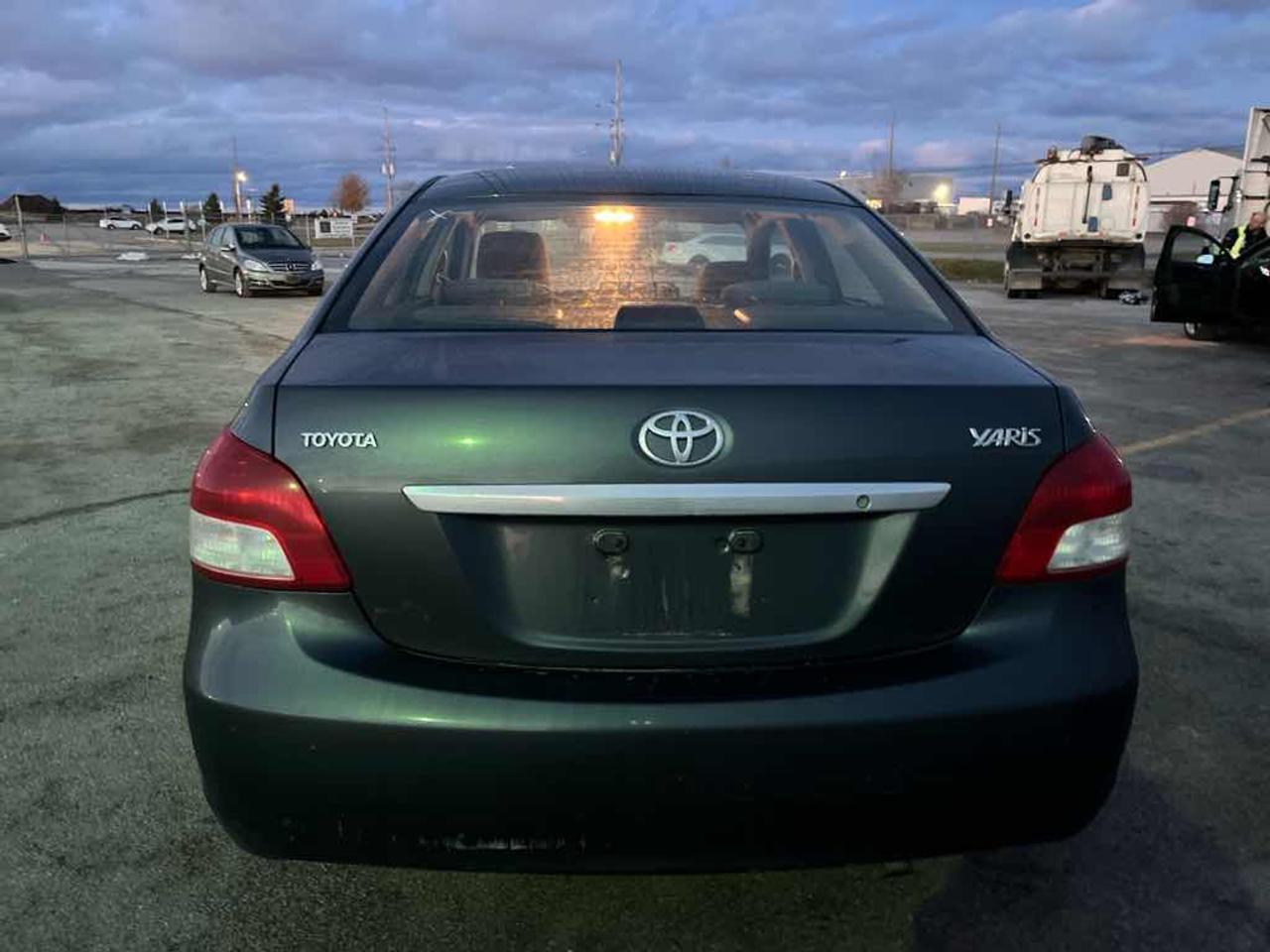 2010 Toyota Yaris  Photo